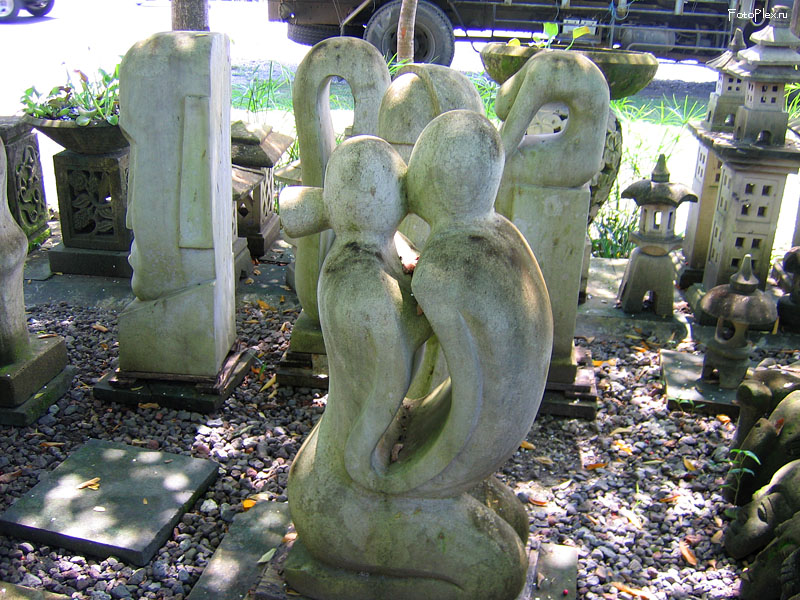 Скульптуры из камня на Бали