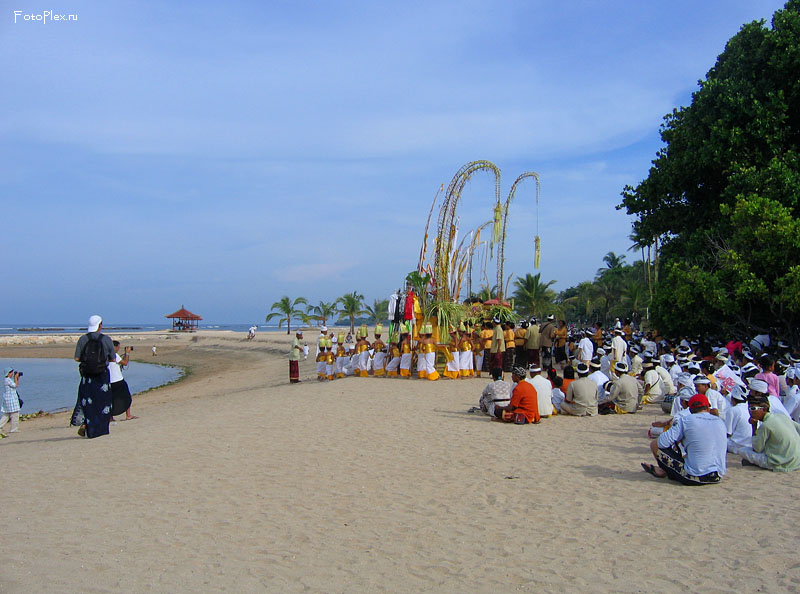 Какой-то национальный праздник на Бали