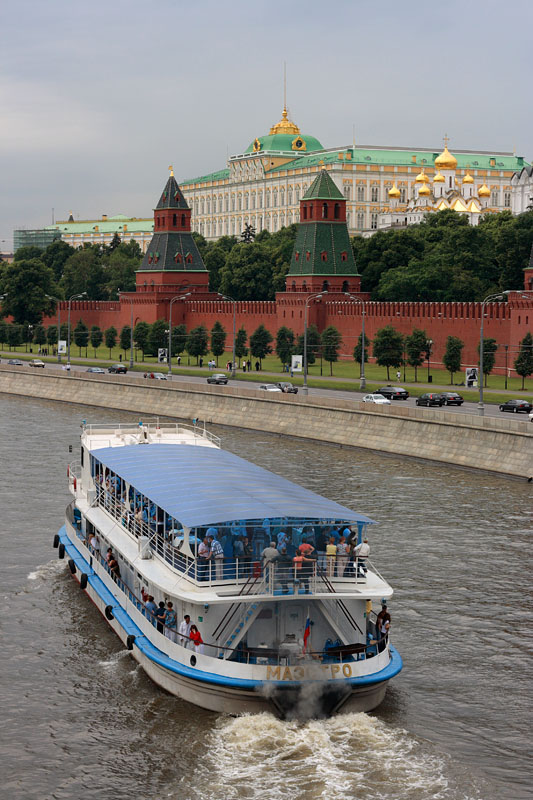 Прогулки по Москва реке