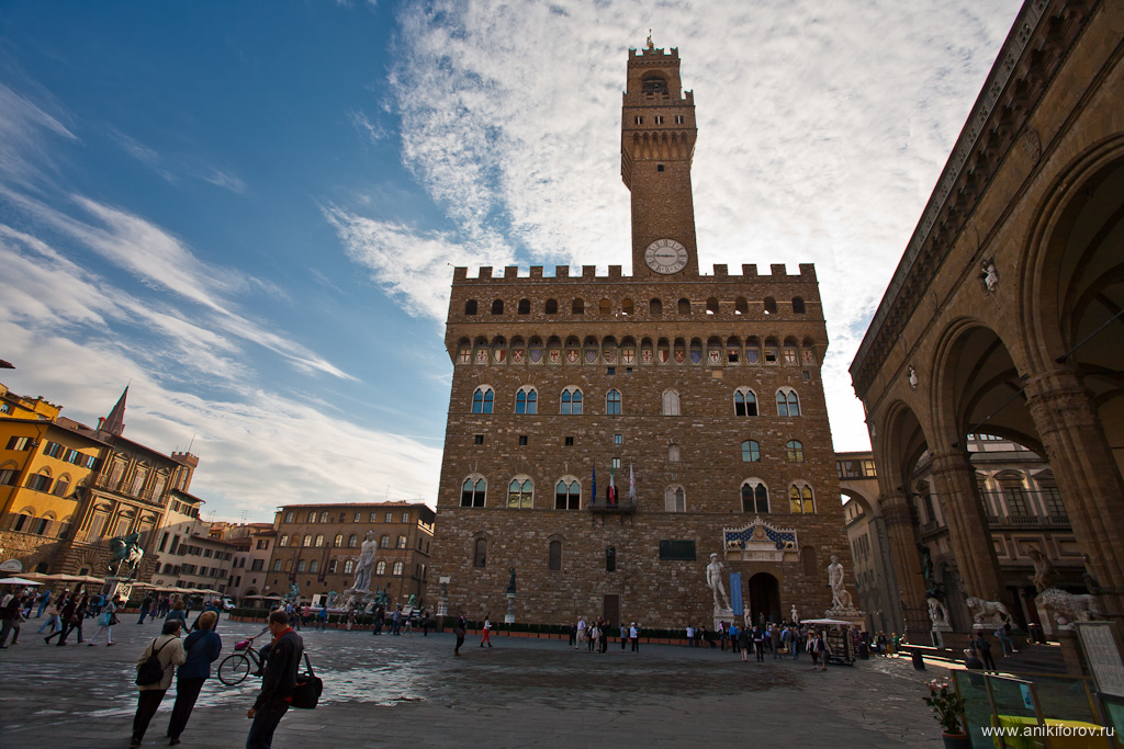 Палаццо Веккьо - Palazzo Vecchio, Старый дворец
