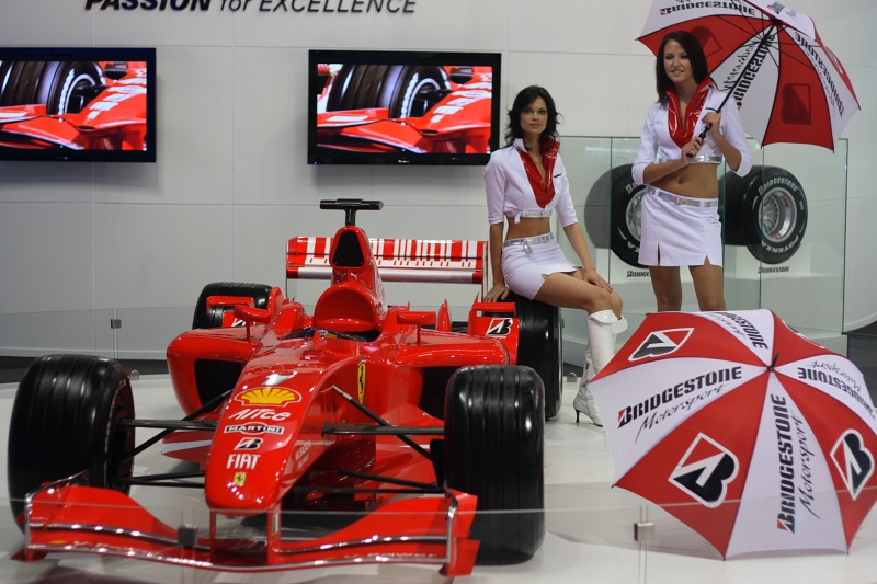 Болид F1 Ferrari на резине Bridgestone