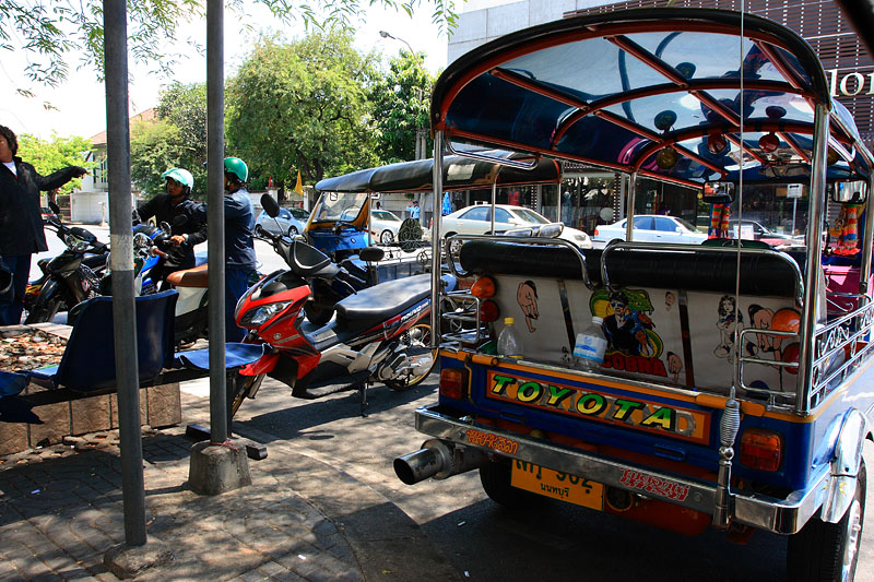 Тук Тук - мобильное такси в Бангкоке