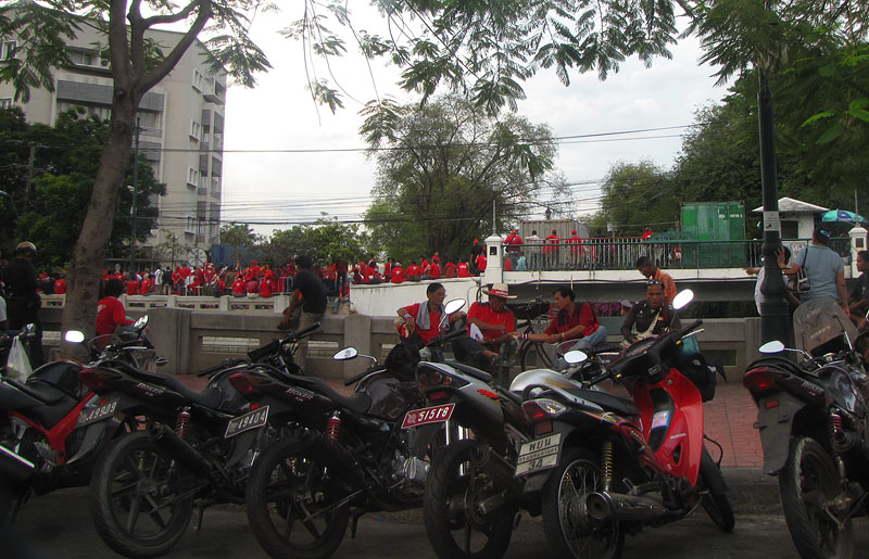 Красные в Бангкоке - оппозиция Таиланда