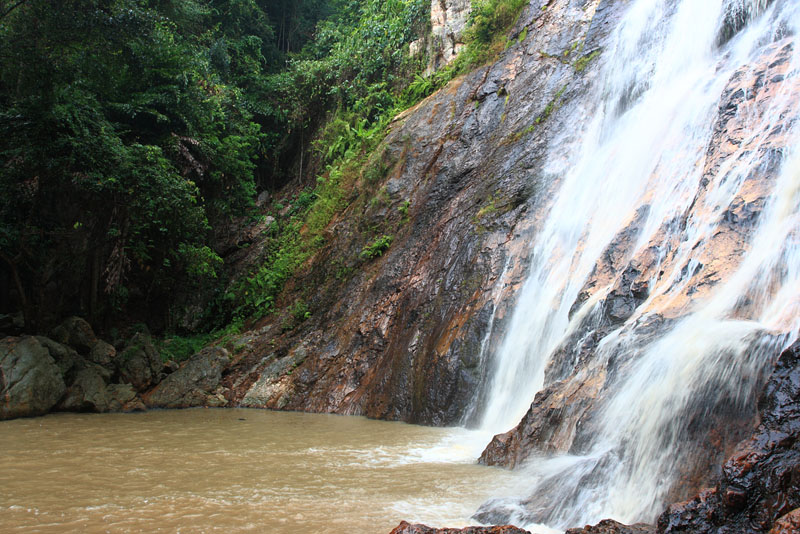 Ко Самуи. Водопад Намуанг.