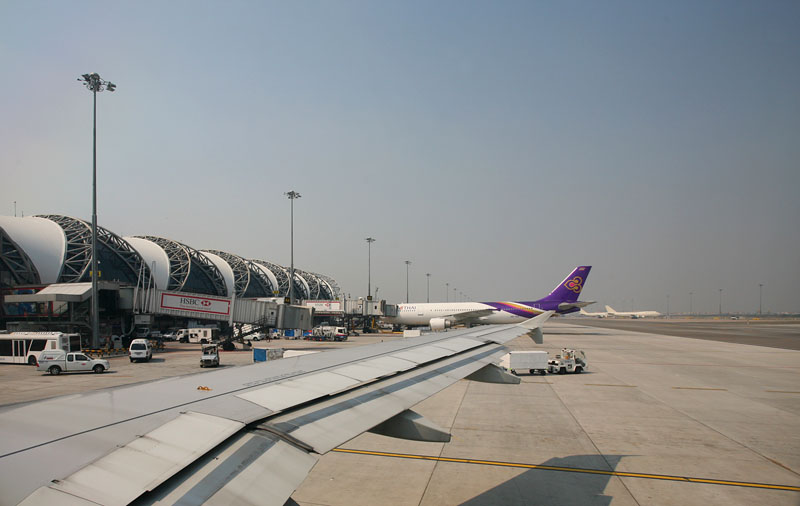 Самолеты Thai Airways в аэропорту Бангкока