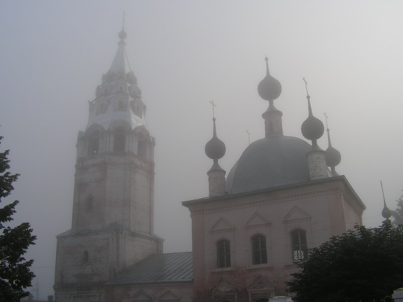 храм в тумане