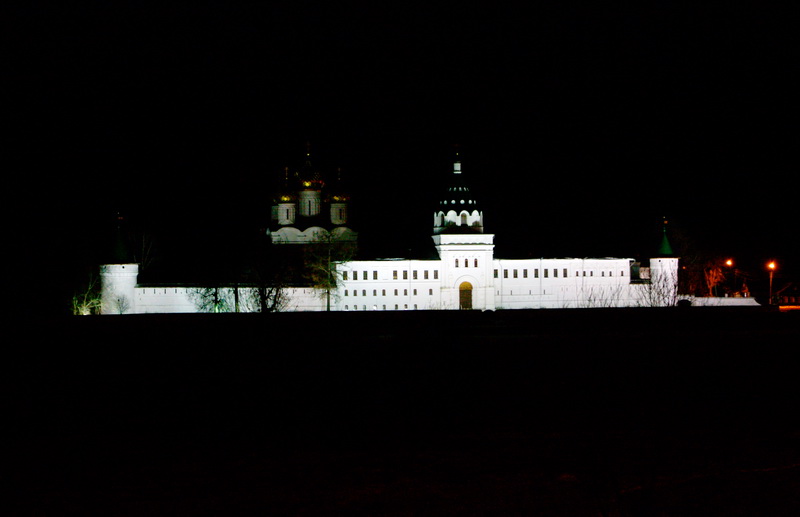 Ночной монастырь