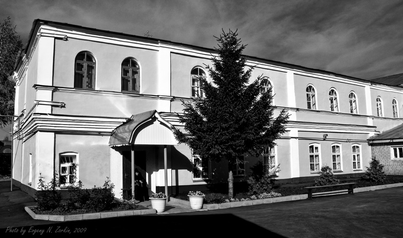 Монастырский дворик. г.Инсар, Мордовия, Свято-Ольгинский женский монастырь