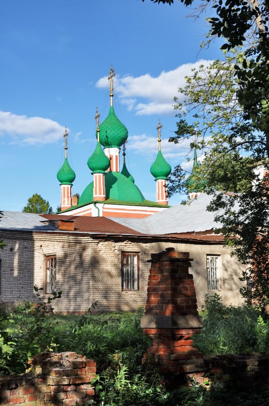 Купола церкви Александра Невского