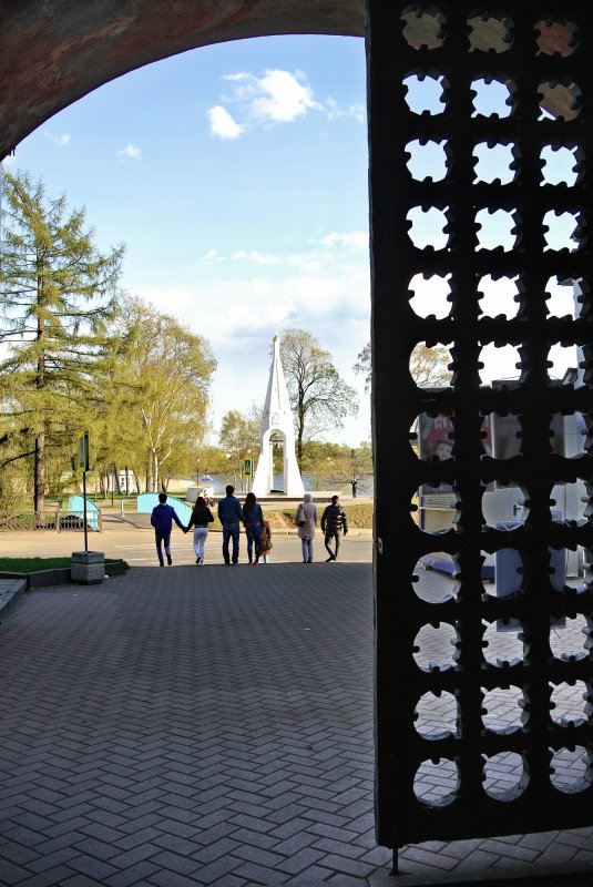 Ворота Спасо-Преображенского монастыря и Часовня Казанской Богоматери