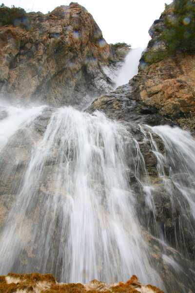 Водопад Бурхан Булак