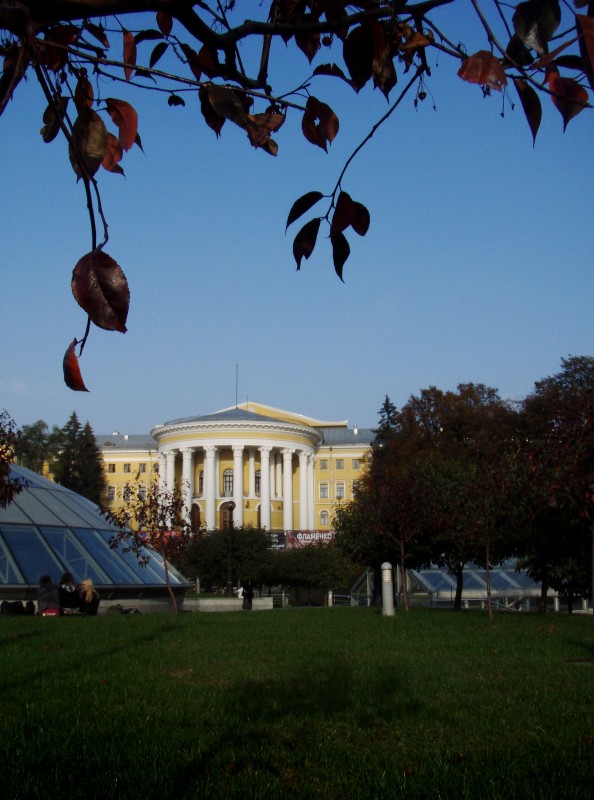 Октябрьский дворец