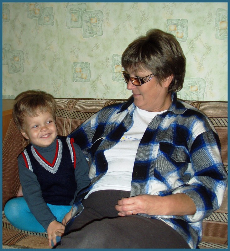 Хитрюга и его бабушка:)
