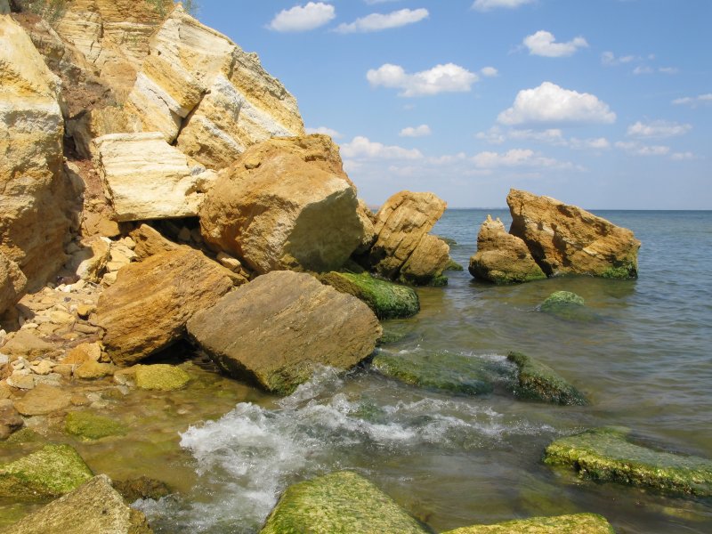 Море и камень