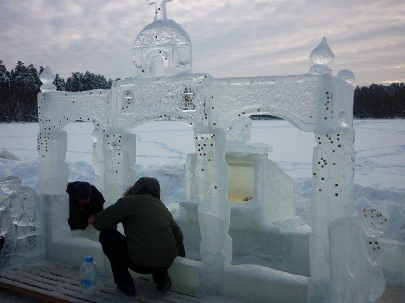Ледяные фигуры в Раифе