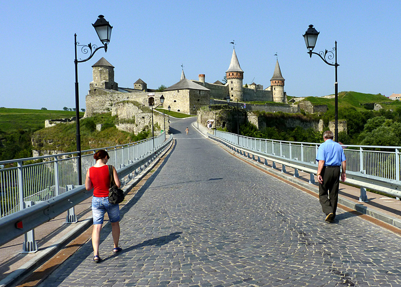 Каменец-Подольский. Мост в крепость
