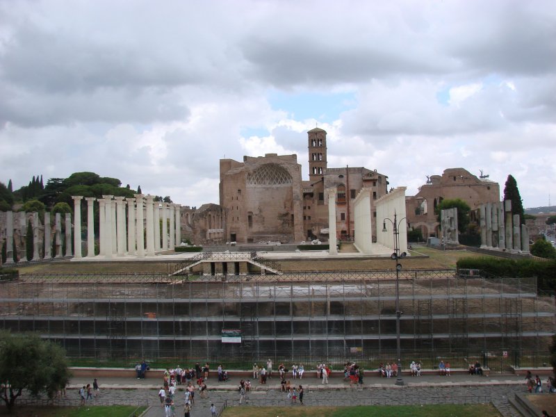 Храм Венеры и Ромы