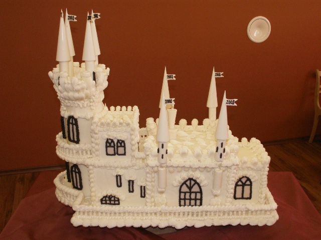 Замок "Ласточкино гнездо" из шоколада (автор:шоколадных дел мастер Алдис Бричевс)