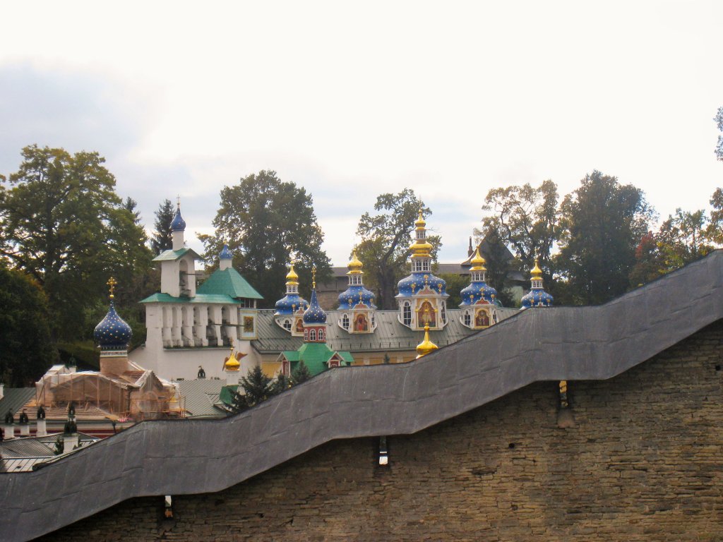 Псково - Печерский мужской монастырь