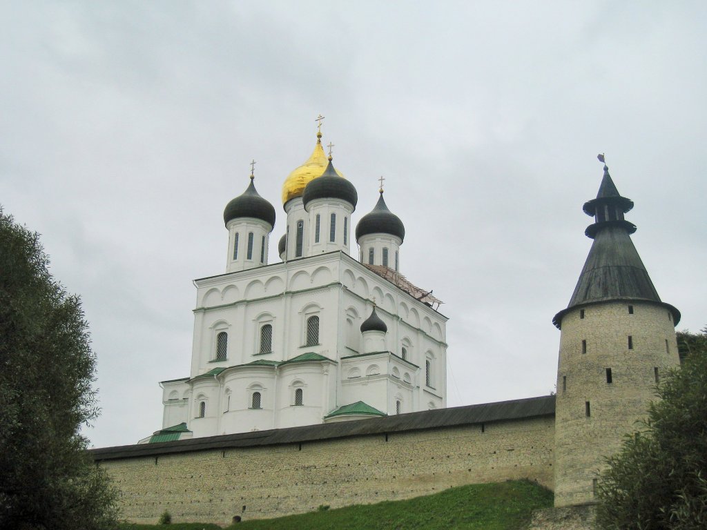 Свято - Троицкий  собор Псковского Кремля