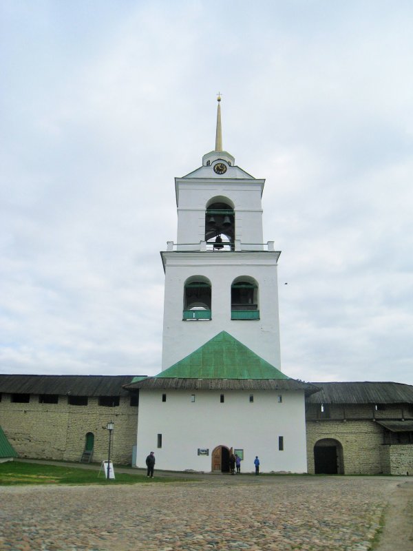 Псковский Кремль, колокольня XVIII века