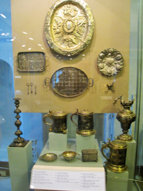 экспозиция старинного серебра в Поганкиных палатах